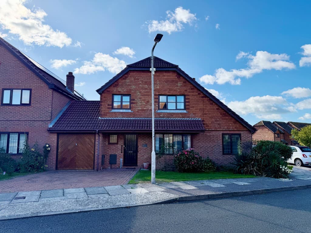 Detached Four-Bedroom House