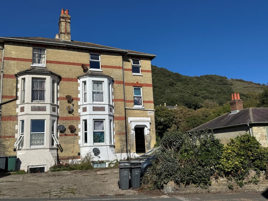 One-Bedroom Flat With Parking For Investment Or Occupation