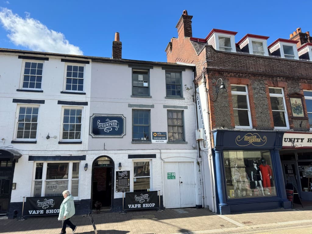 Three Storey Freehold Town Centre Commercial Investment