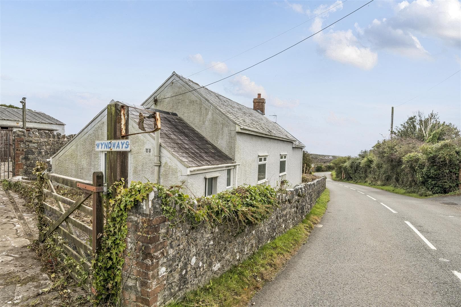 Two-Bedroom Detached Bungalow in Port Eynon