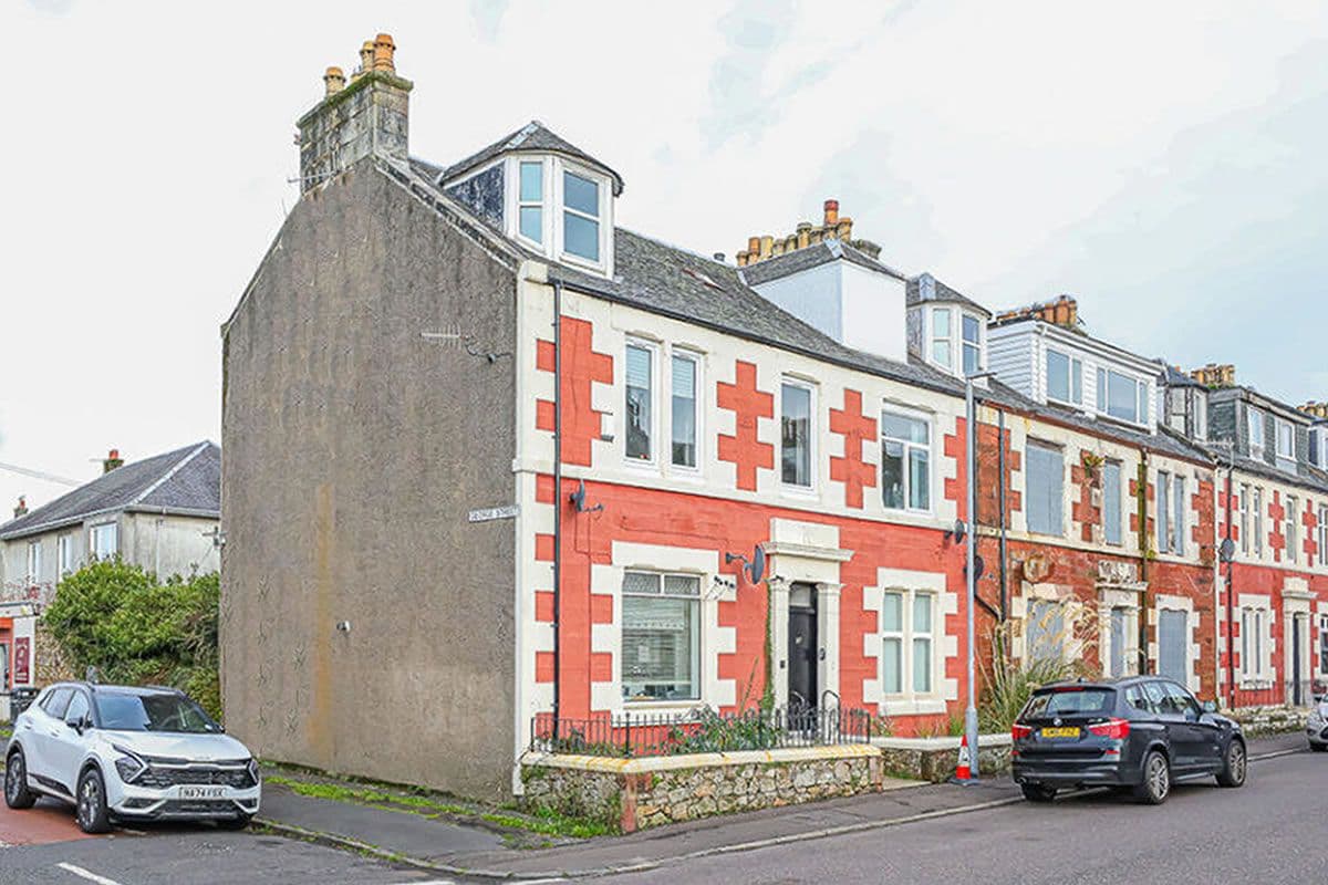 1 Bedroom Flat