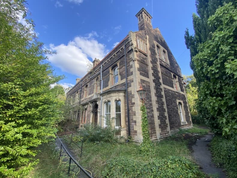 Substantial 8 Bedroom Semi Detached Period Property