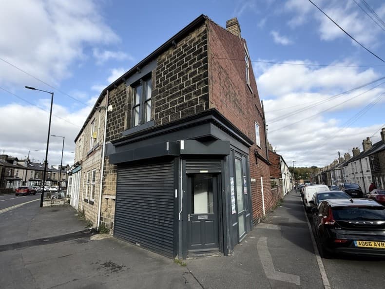 End of Terrace Commercial Property
